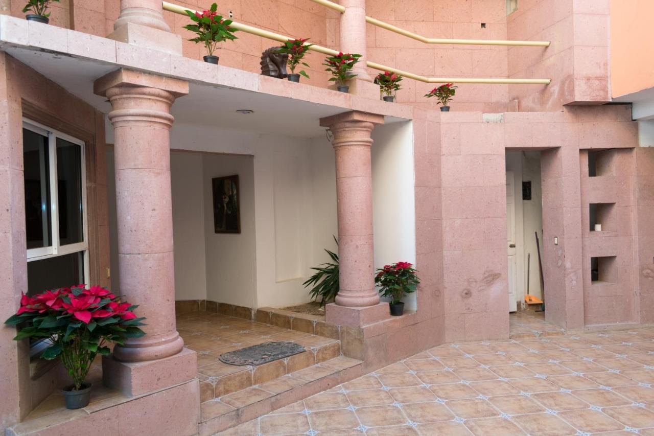 Hotel Alameda Maravatío Exterior foto